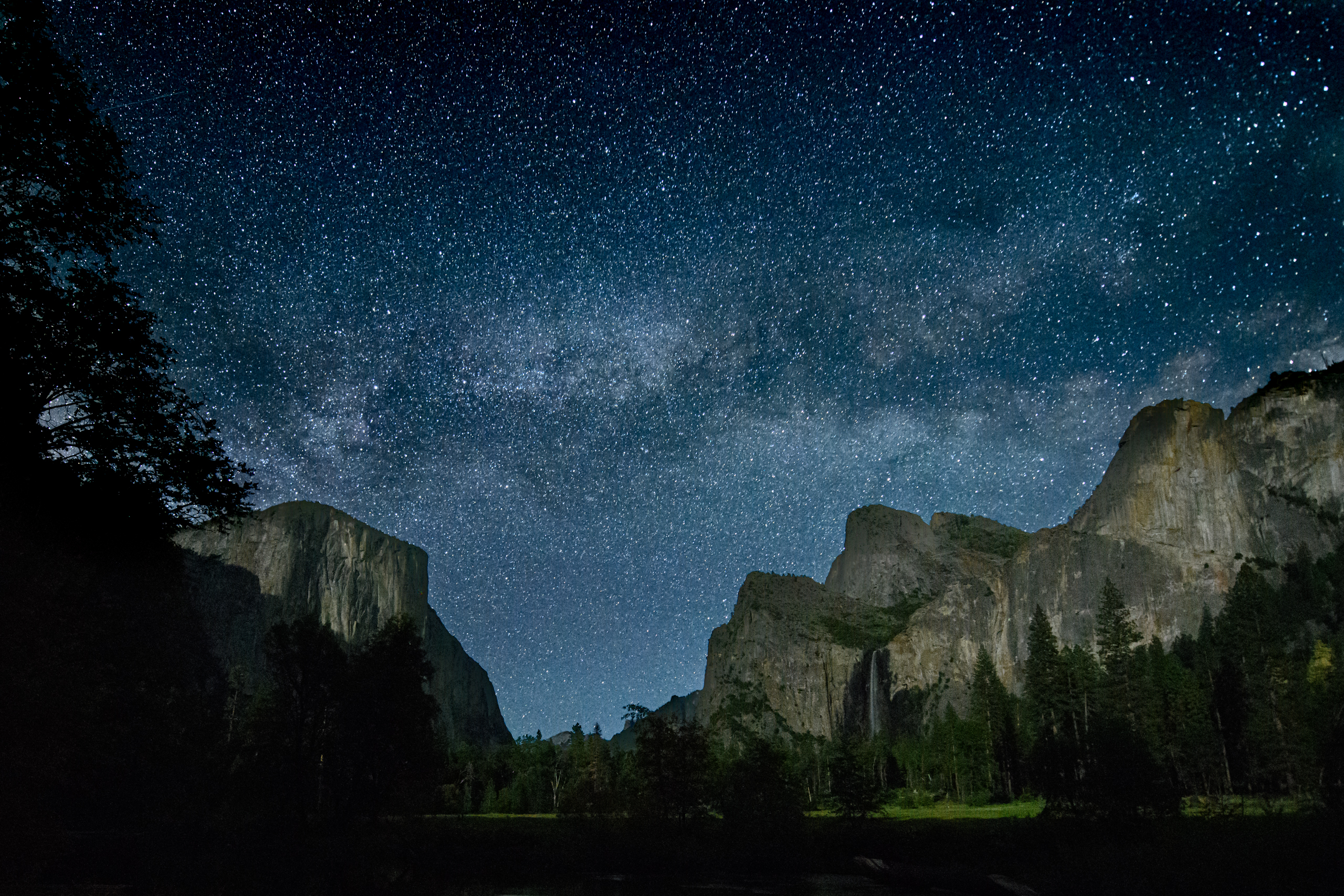 Wednesday, March 20, 6:30 pm: Don Tredinnick “Night Photography” Zoom Only